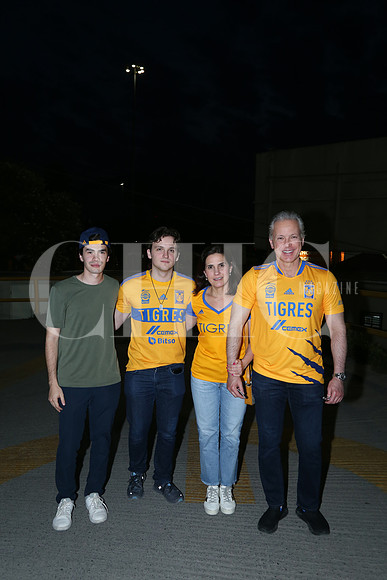 Andrés Elizaldi, Manuel San Miguel, Alicia de San Miguel y Manuel San Miguel0