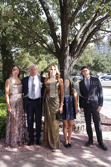 María Bueno, Gerardo Bueno, Luzma Mendez, Cata Bueno y Andrés Bueno 1