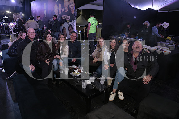 Ruben Romero, Liza de la Garza, Gaby de la Garza, Adrian de la Garza, Sandra Romero, Gabriela Villarreal, Sofia Gutierrez y Jorge Villarreal 7