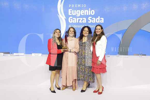 Guadalupe Maldonado, Gabriela Molina, Daniela Montenegro y Evelyn Roldan 2