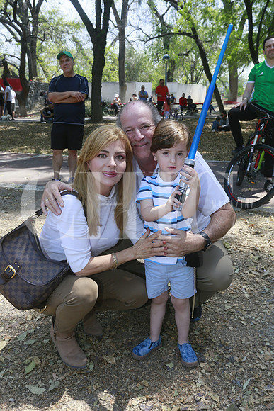 Catalina Ibarra de Martínez, Ricardo Martínez y Ricardo Martínez