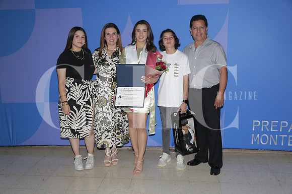 Mariana Fernandez, Gabriela Cortina, Valeria Fernandez, Luis Fernandez y Luis Fernandez 2