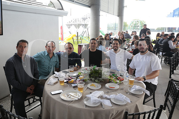 Rodrigo Alvarado, Lorenzo Llaguno, Federico Barrera, Mauricio Guzman, Mauricio Guzman Fernandez y Carlos Ramirez 1
