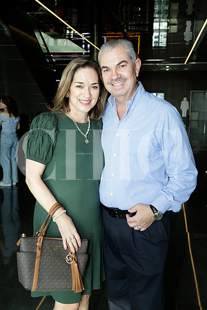 Mayela de Garza y Roel Garza