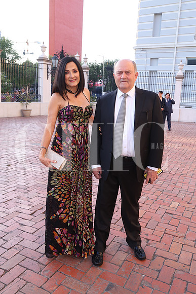 Norma Treviño de Deschamps y Sergio Deschamps 1