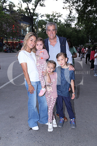 Cynthia Yañez, María Daniela Cordero, Ana Paulina Cordero, Fernando Cordero y Fernando Cordero 1