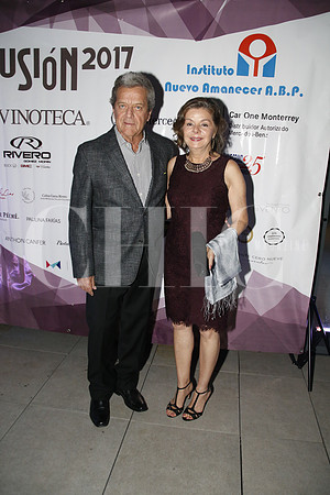 Jorge Martínez  y Lily Navarro de Martínez