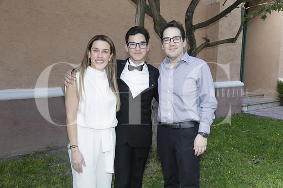 Myriam Salas de Lobo, Mauricio Lobo y Quiko Lobo