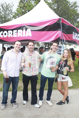 Caleb Karren, Aleandro Gonzalez, DIgeo Flores y Marcela Maltos