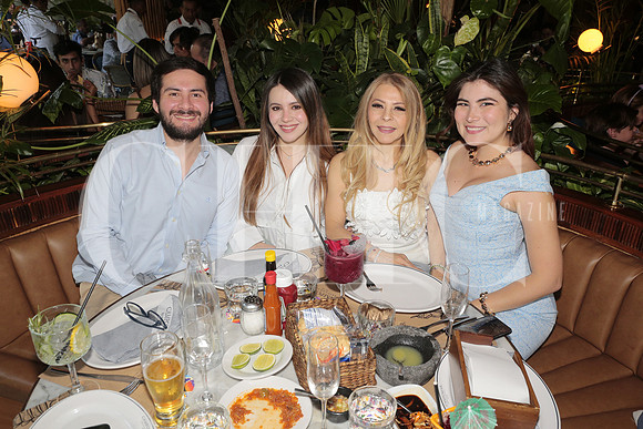 Eduardo Gutierrez, Paola Gutierrez, Leydi Sanchez y Paloma Iris 2