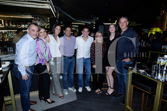Antonio Manzur, Sonia Pinelo, Brenda Cardenas Miguel Garza, Bebo Garza, Daniela González, Priscila Ramos y Pepé Manrrique