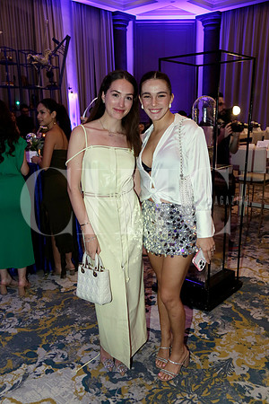 Paulina Marcos y Camila Saracho (2)