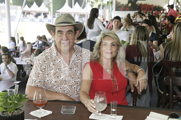 Mario Esparza y Thelma Pérez