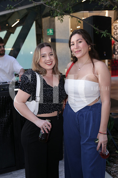 Mayra Vela y Marcia Morales 1