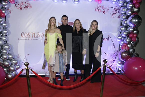 Barbara Lavorin, Valentina Setien, Victor Setien, Regina Setien y Regina Valenzuela (2)