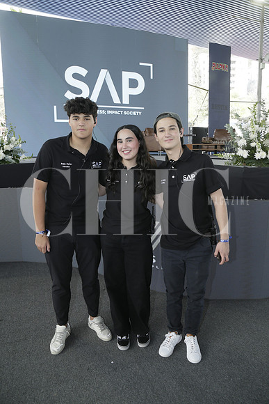 Pablo Farias, Carmen Somohano y Luciano Montoya (2)