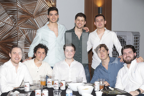 Agustin Garcia, Luis Velazquez, Oscar Ruiz, Americo Maiz, Esteban Lavin, Adrian Barreda, Juan Diego Villarreal y Cristobal Ayala Roche 1