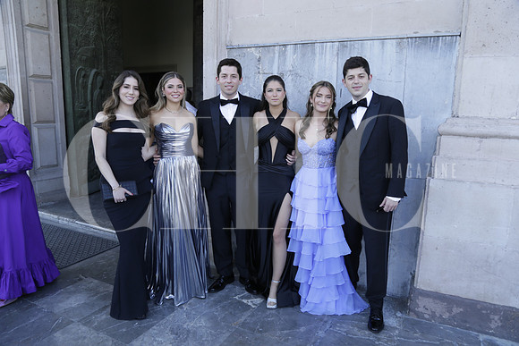 Rossana Martínez, Boreque Hinojosa, Hugo Martínez, Viviana Hinojosa, Mila Martínez y Luis Carlos Martínez (2)