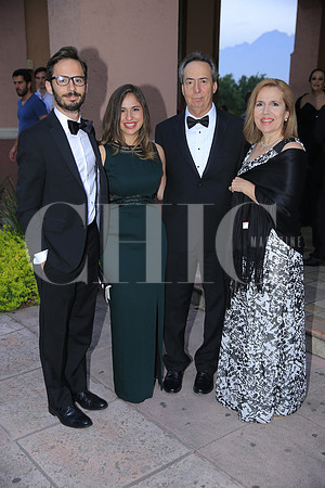 Javier Salinas, Miriana Salinas, Javier Salinas y Ana Rosa de Salinas
