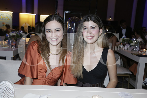 Olga Ruíz y Carolina Salas