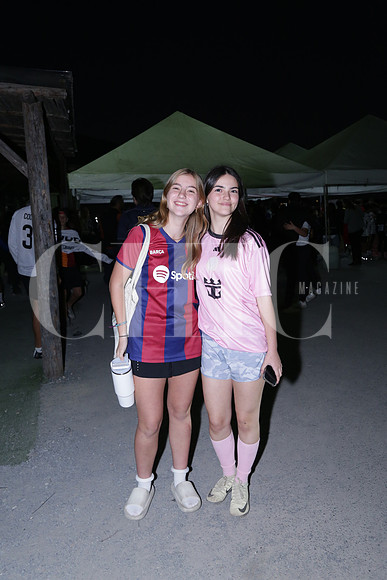 Gabriela Martinez y Alexa Gallardo 1