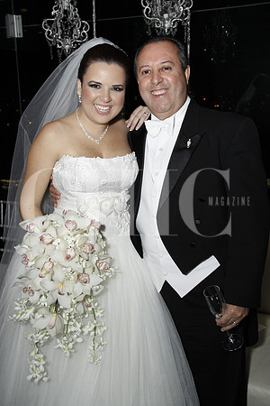 Claudia  y Enrique Uribe (paapá de la novia)