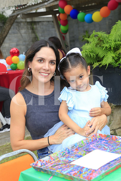 Ivanna Dieste y Alana Suastegui 3