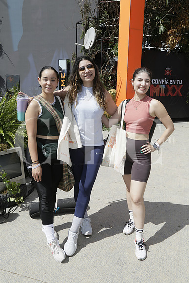 Martha Roble, Laura Morales y Arely Quintanilla