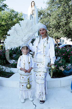 Milena Pérez Salinas y Vivi Villarreal de Pérez Salinas