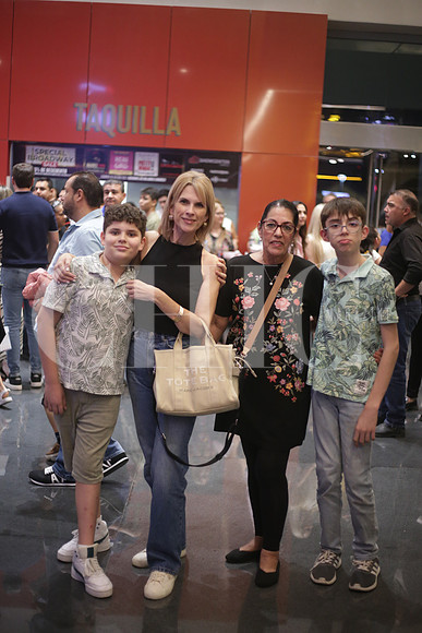 Gabriel Herrero, Arleth Escamilla, María Luisa Escamilla y Mateo Herrero 0