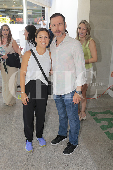 Elisa Gonzalez y Carlos Garza 1