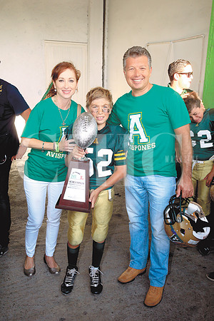 Gabriela Martínez de Lozano, Gabriel Lozano y Rolando Lozano (2)