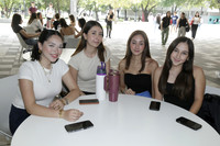 Allison Meléndez, Ivanna Velázquez, Isabela Posadas y Ana Ramos