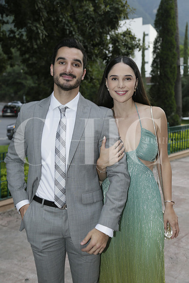 Nicolás Olivarez y Gabriela Garza