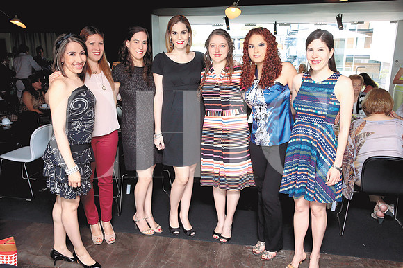Gaby Arvide, Marisol Rodero, Ileana de Paez de Leal, Tere Dillon de Martínez, Julia Zorrilla, Jessica de Elizondo y Bárbara de Romero (2)